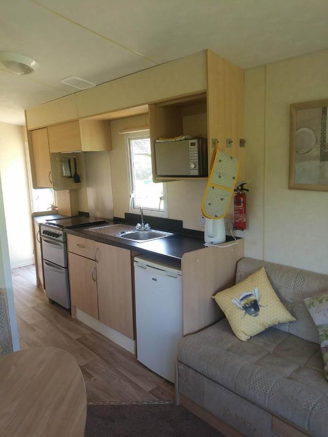 Apartamento Rose Corner Axminster Exterior foto